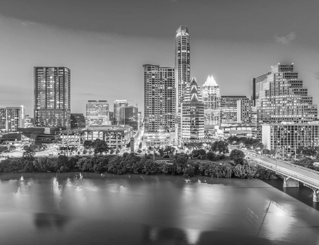 Noah Jigsaw Puzzle Old city of Brasov, Romania, Eastern Europe in black white 1000 pieces