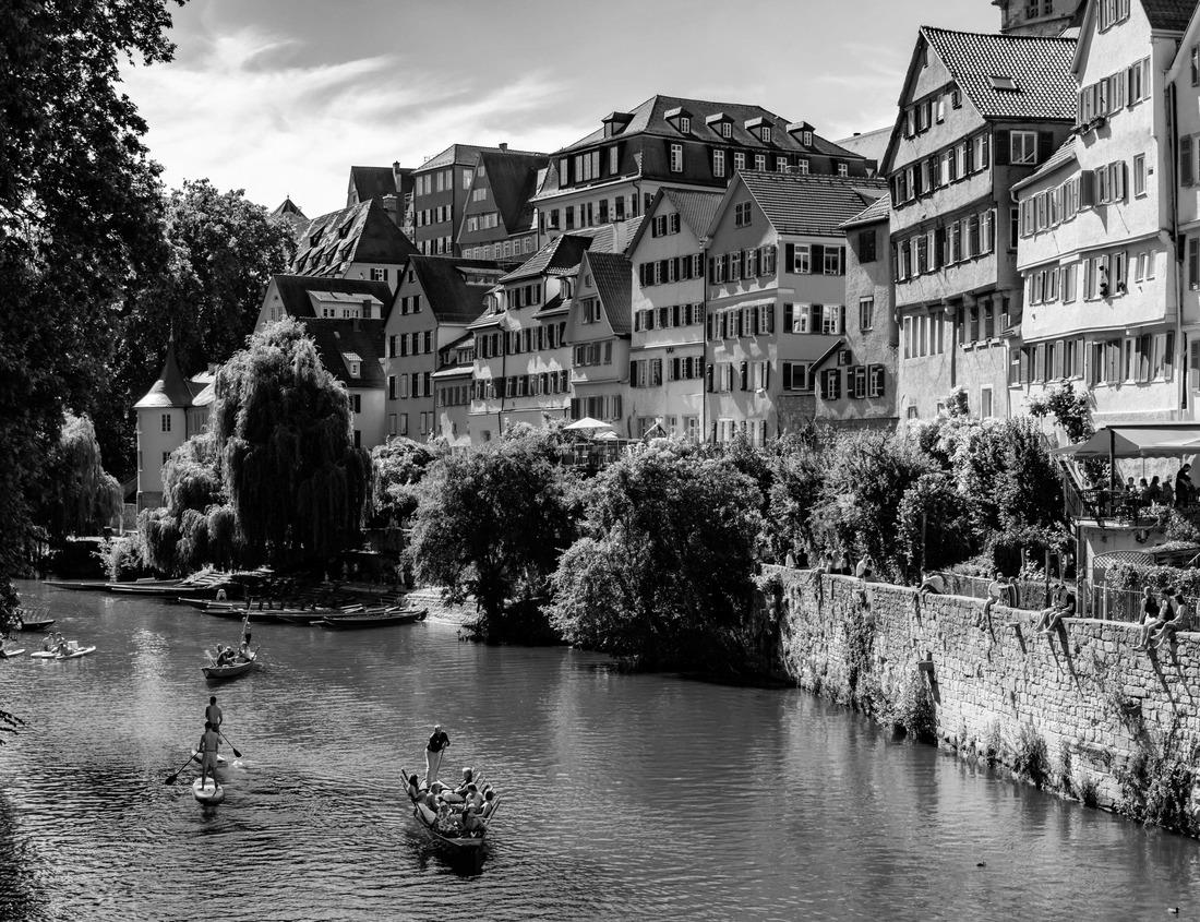 Noah Jigsaw Puzzle Aerial view of the Estrella Star Tower in Goodyear, Arizona in black white 1000 pieces