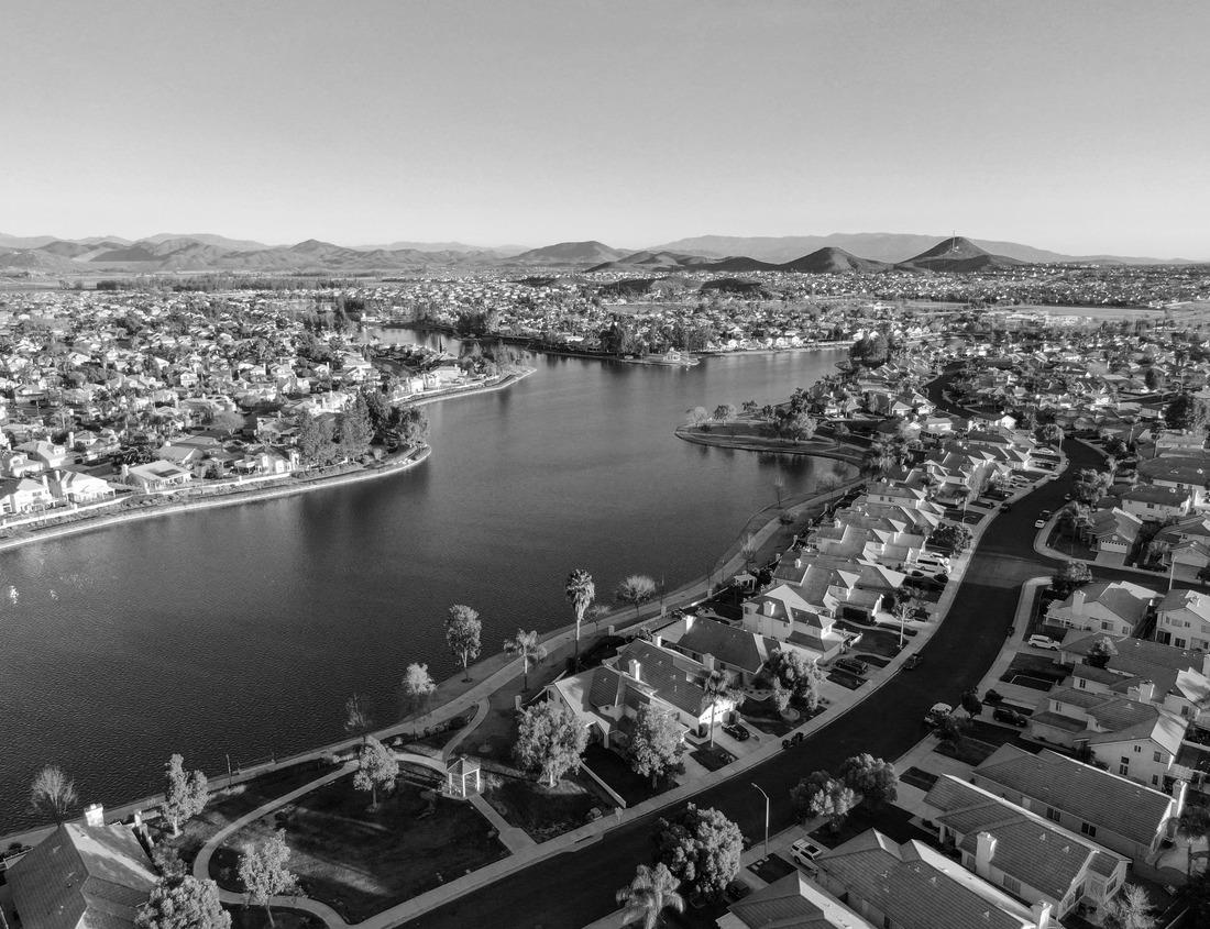 Noah Jigsaw Puzzle Shwarport, Louisiana, USA Downtown skyline over the river in black white 1000 pieces