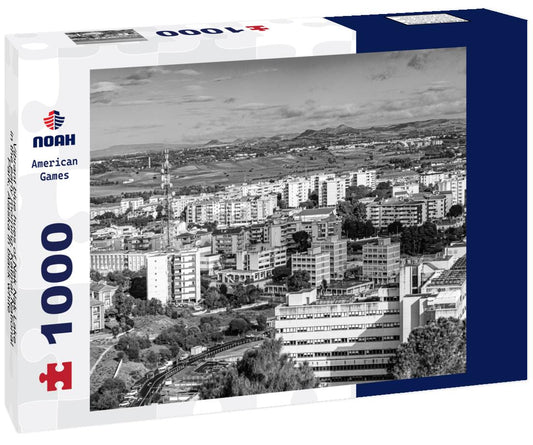 Noah Jigsaw Puzzle Vibrant blue hues of Nak Nak Lake in the early morning, Katmai National Park, Alaska in black white 1000 pieces