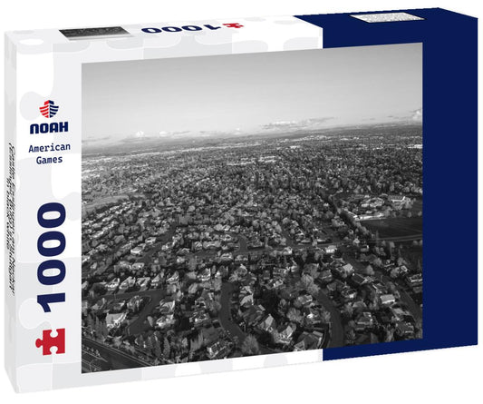 Noah Jigsaw Puzzle Castle Esslingen am Neckar (Esslinger Burg) in Stuttgart in black white 1000 pieces