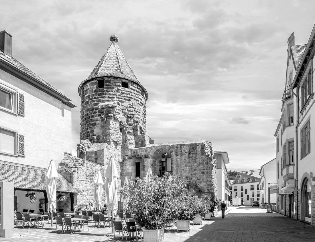 Noah Jigsaw Puzzle View of the medieval town of Zug and the surrounding Swiss Alps at sunset, Switzerland in black white 1000 pieces