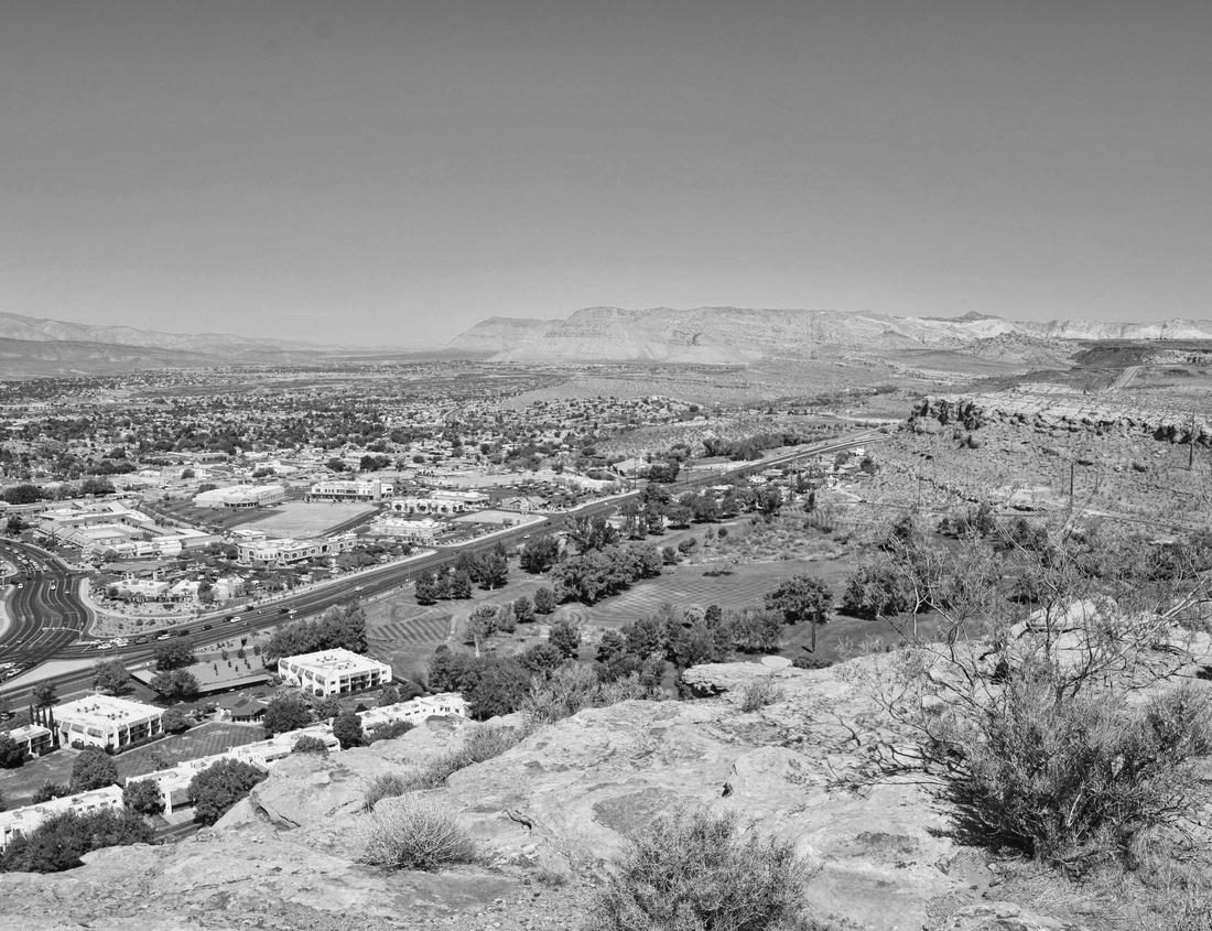 Noah Jigsaw Puzzle Old town of Cosenza in Italy. Historic buildings in Cosenza, Calabria, Italy in black white 1000 pieces