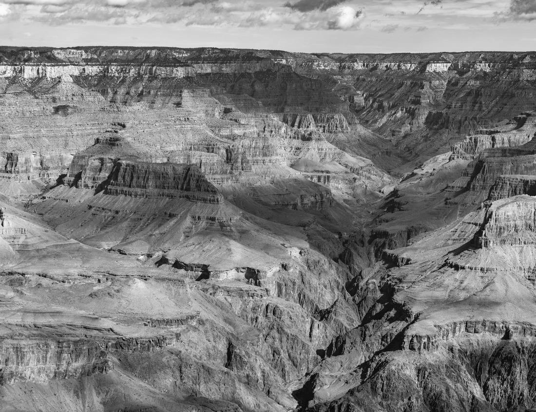 Noah Jigsaw Puzzle small town with half-timbered houses in Eppstein Taunus Germany in black white 1000 pieces
