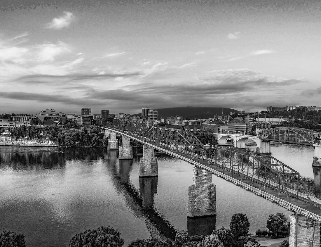 Noah Jigsaw Puzzle Koornbrug, Historical city, Leiden, Netherlands in black white 1000 pieces