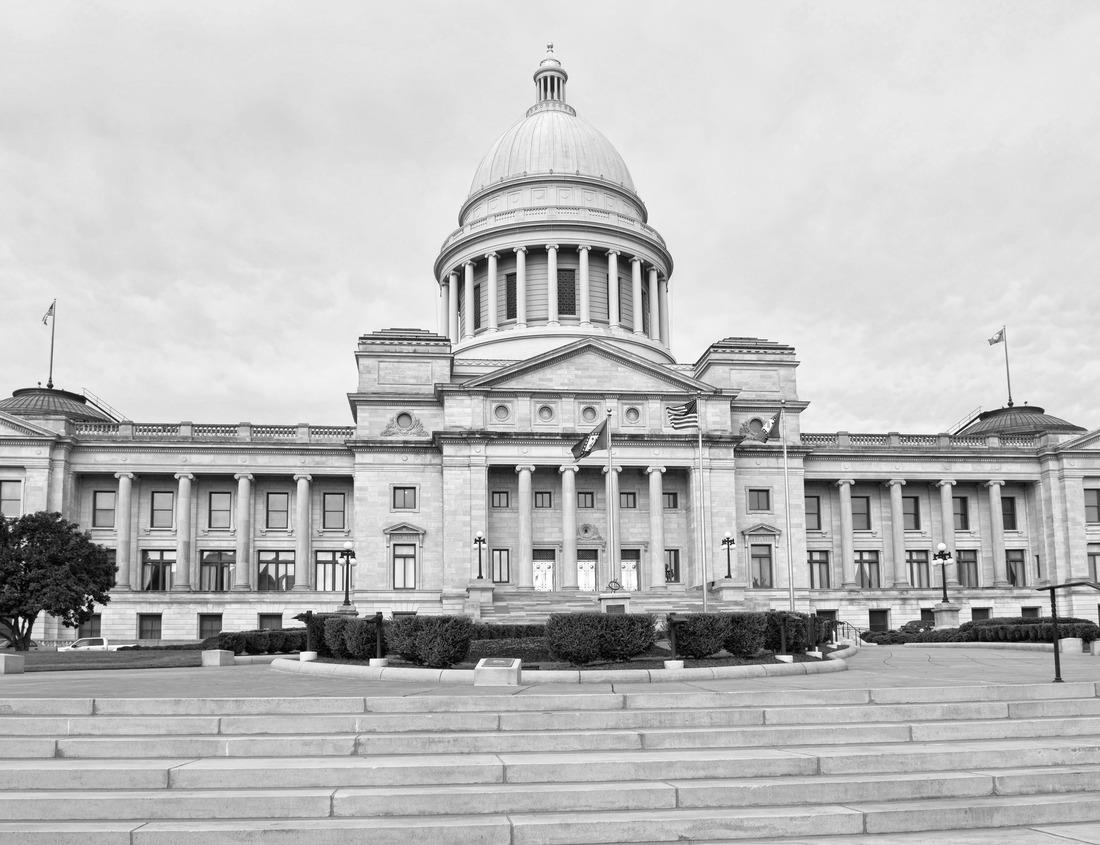 Noah Jigsaw Puzzle City hall of Leiden, Netherlands in black white 1000 pieces