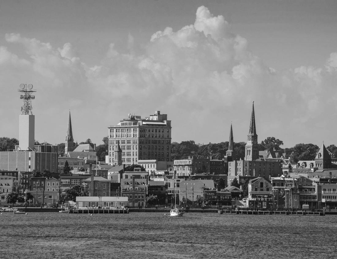 Noah Jigsaw Puzzle Jans Jansbrug, old city of Utrecht, Netherlands in black white 1000 pieces