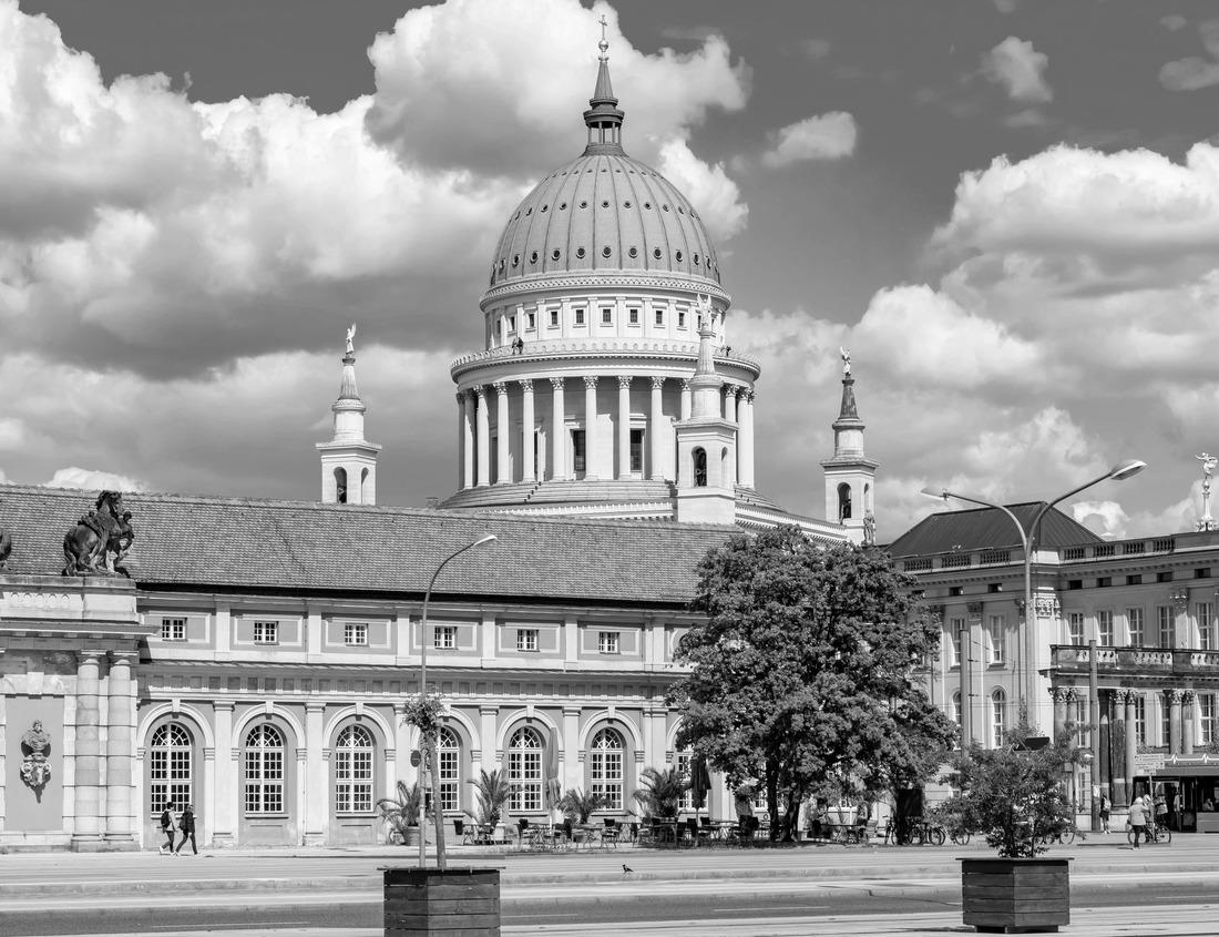 Noah Jigsaw Puzzle The beautiful Badlands National Park in South Dakota with sunset in the background in black white 1000 pieces