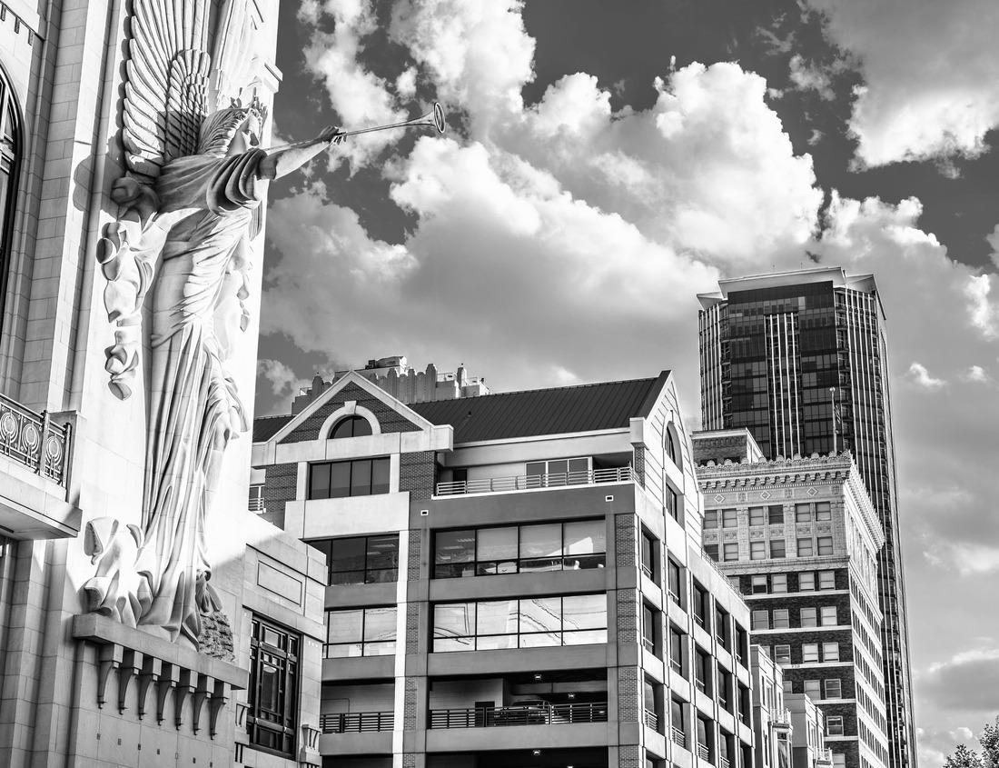 Noah Jigsaw Puzzle The William Howard Taft National Historic Site in Cincinnati, Ohio in black white 1000 pieces