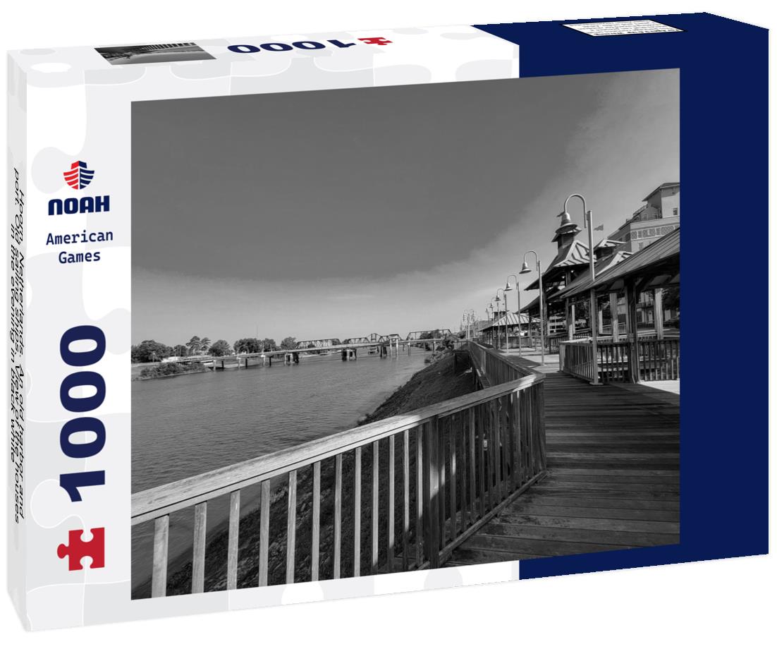 Noah Jigsaw Puzzle Hoorn, Netherlands. An old harbor and port. Old sailing ships. View of the houses in the evening in black white 1000 pieces