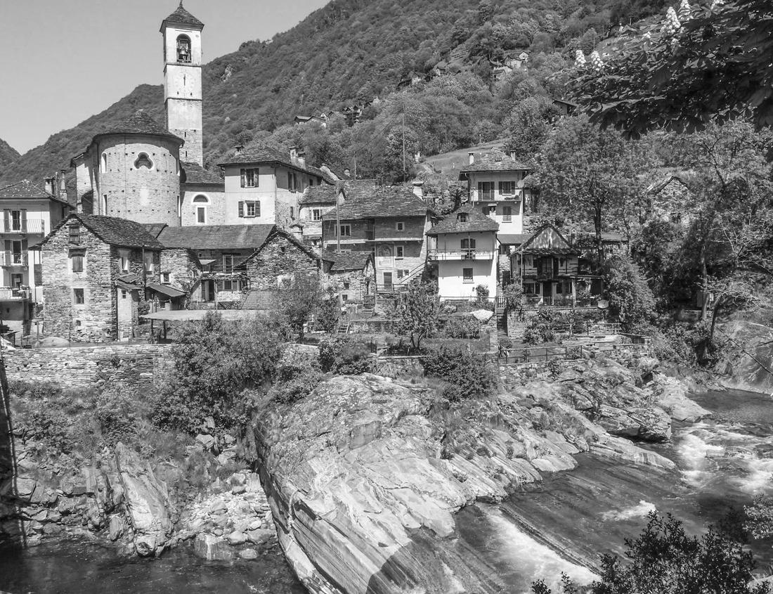 Noah Jigsaw Puzzle View point of Kiyomizu-dera Temple in black white 1000 pieces