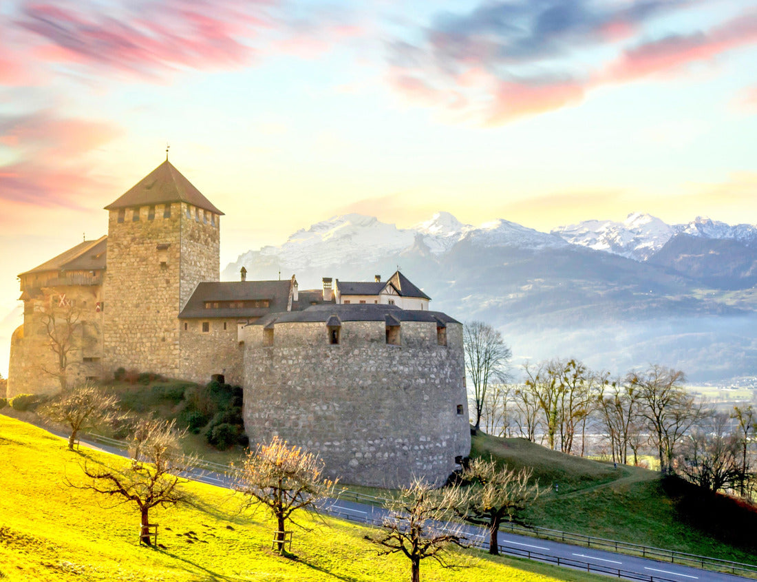 Castle Vaduz, Liechtenstein 1000pc Puzzle