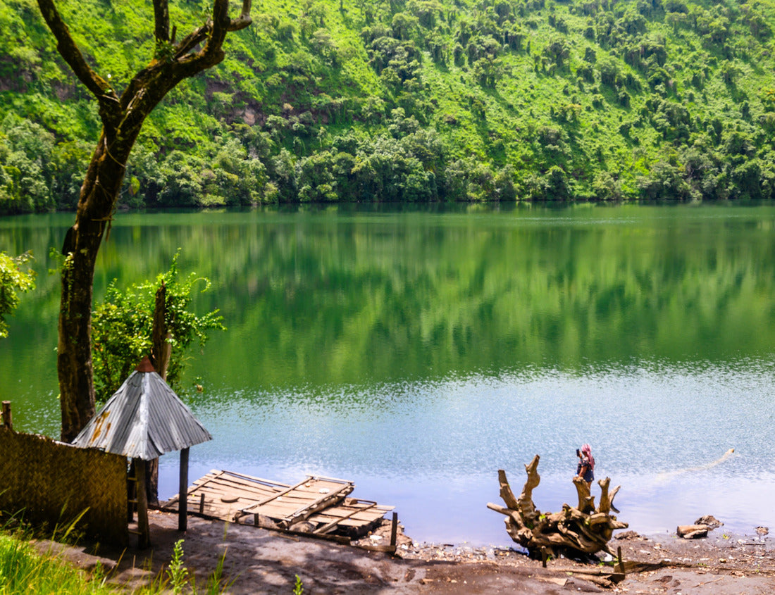 Noah Jigsaw Puzzle Bafoussam, Cameroon: A beautiful view of Lake Baleng's bangs on a sunny day 1000 pieces