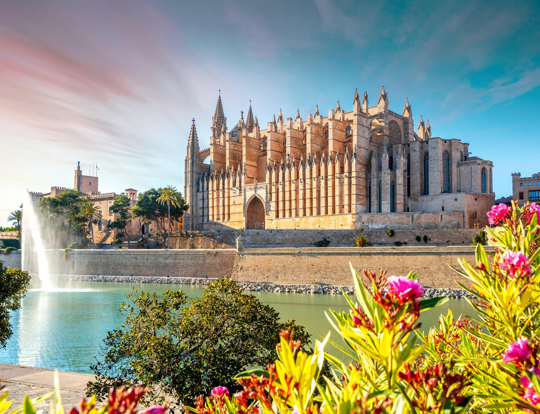 Noah Jigsaw Puzzle Cathedral of Palma de Mallorca, Spain 1000 pieces