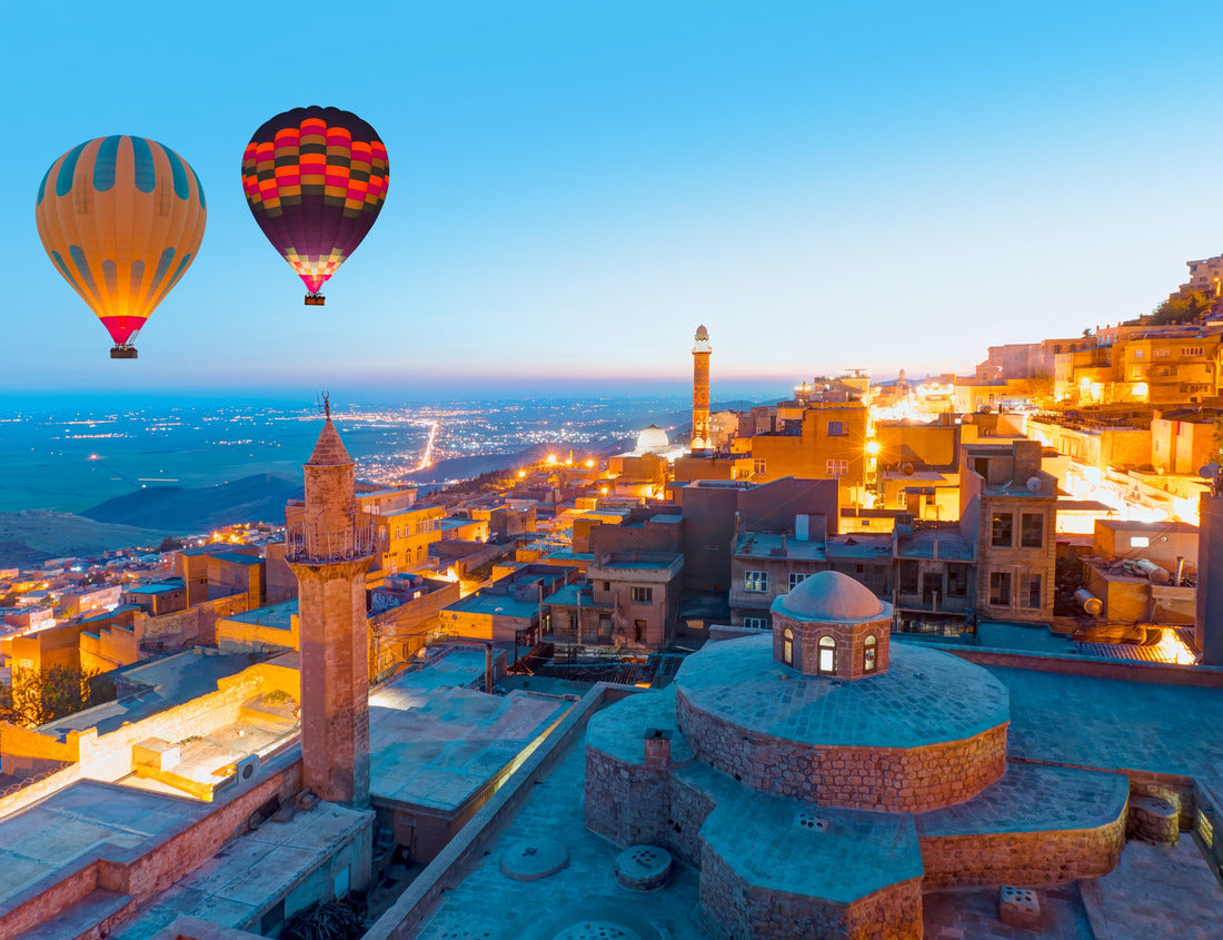Noah Jigsaw Puzzle Hot air Balloon flying over Mardin old town - Mardin old town at twilight blue hour - Mardin, Turkey 1000 pieces