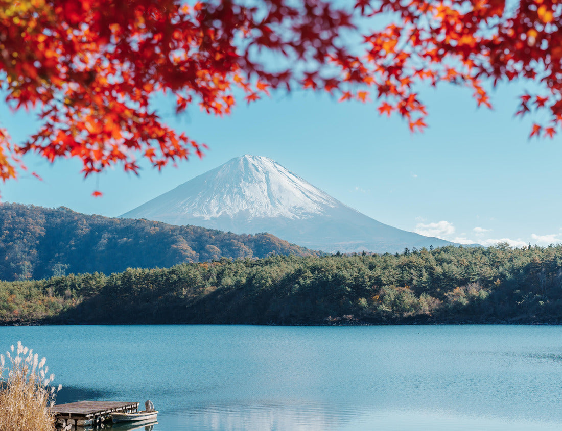 Noah Jigsaw Puzzle Mount Fuji view at Lake Saiko in Autumn season. Mt Fujisan in Fujikawaguchiko, Yamanashi, Japan 1000 pieces
