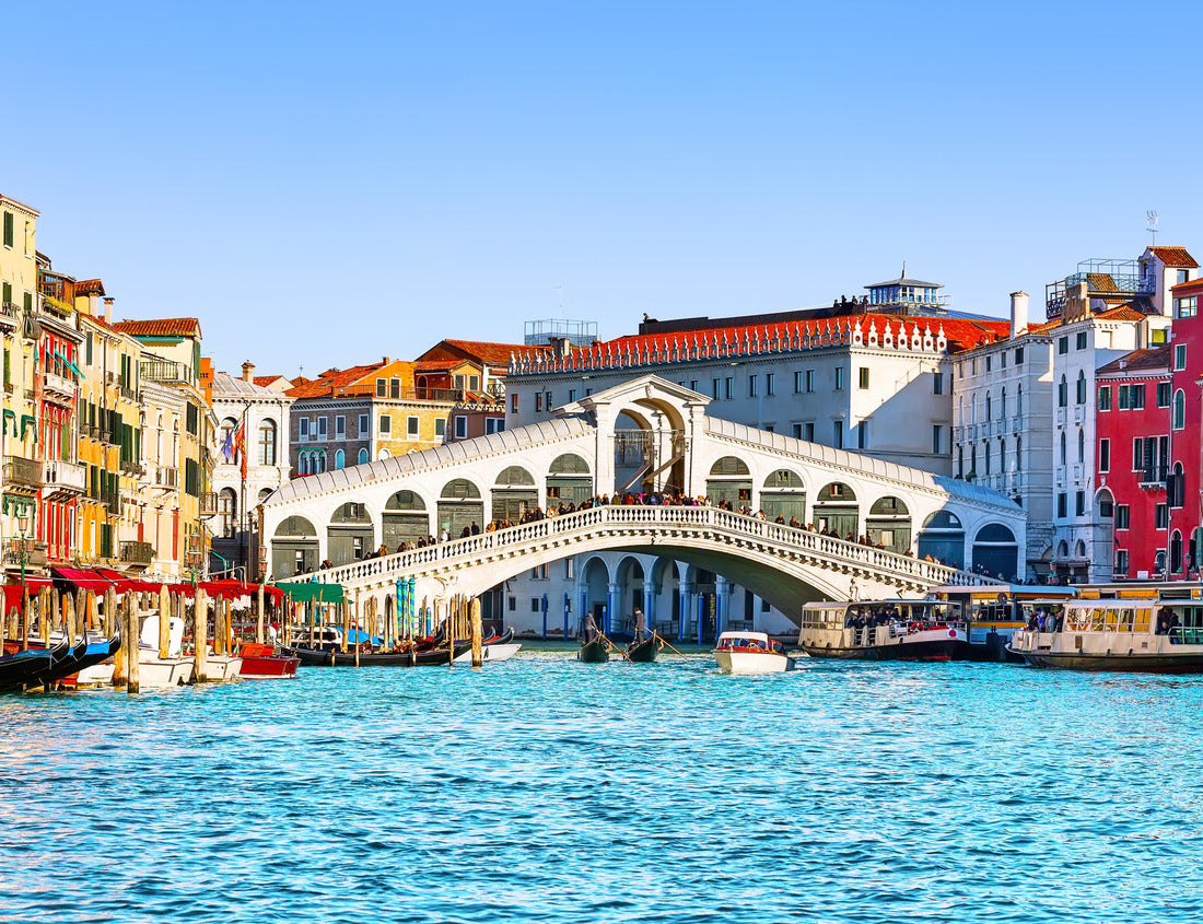 Grand Canal with Rialto Bridge and gondoliers in Venice, Italy. Landscape with Rialto Bridge and gondola on the Grand Canal in Venice, Italy 1000pc Puzzle