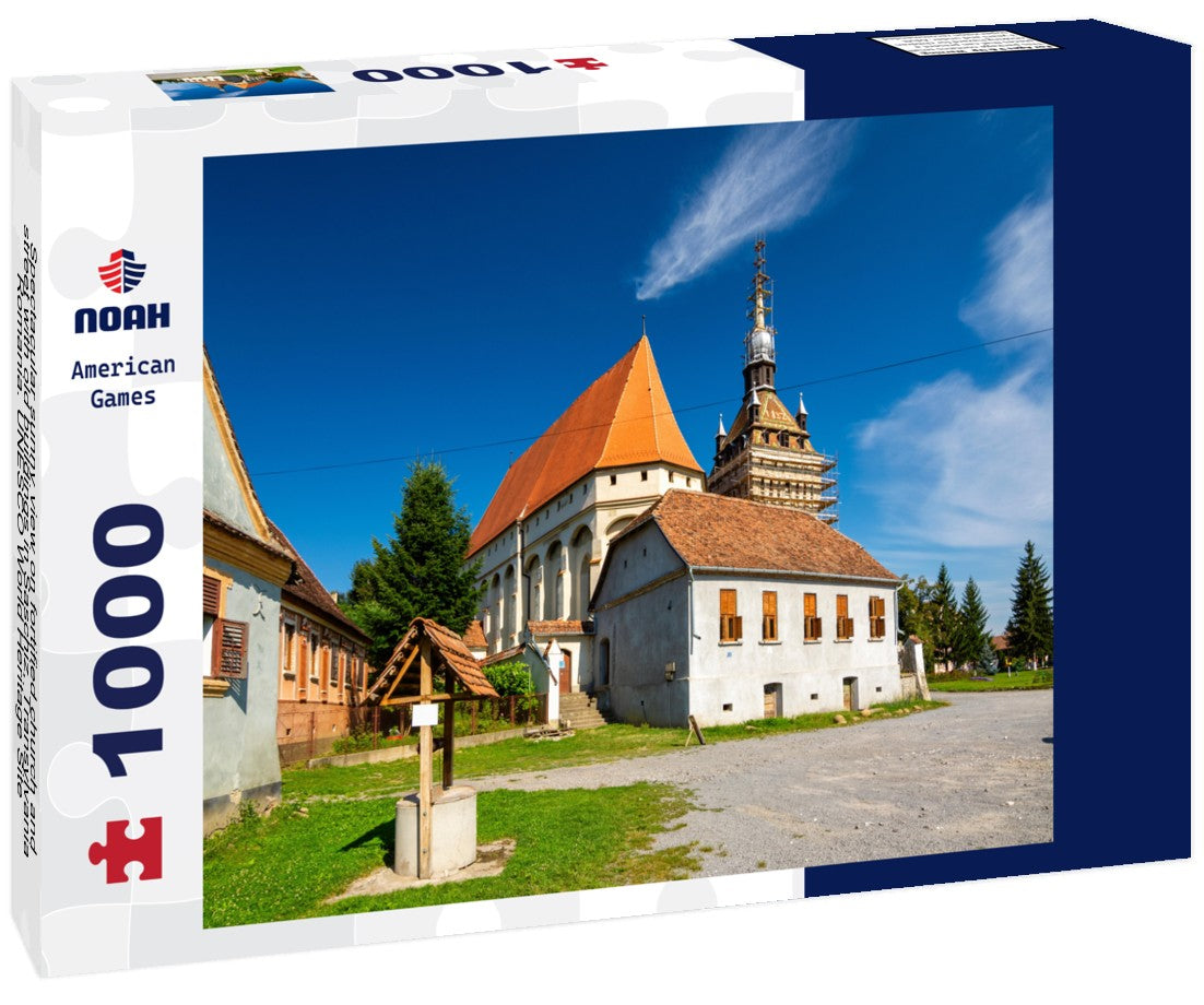 Noah Jigsaw Puzzle Spectacular sunny view on fortified church and street with old buildings in Saschiz, Transylvania, Romania. UNESCO World Heritage Site 1000 pieces