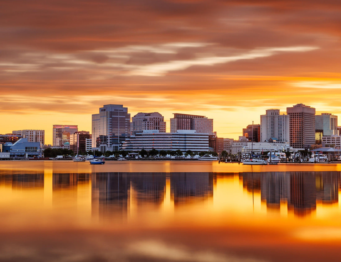 Noah Jigsaw Puzzle Norfolk, Virginia, USA on the Chesapeake Bay at dawn 1000 pieces