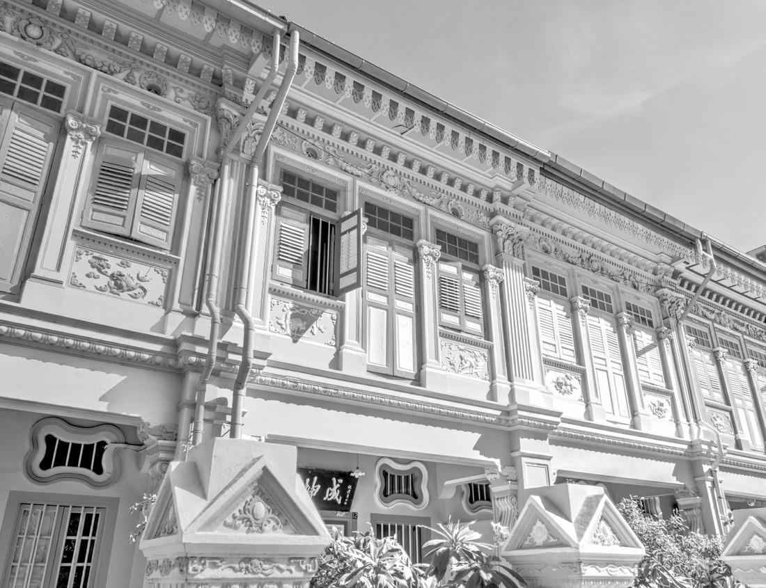 Noah Jigsaw Puzzle Small Rural Village in Uganda - The Pearl of Africa in black white 1000 pieces