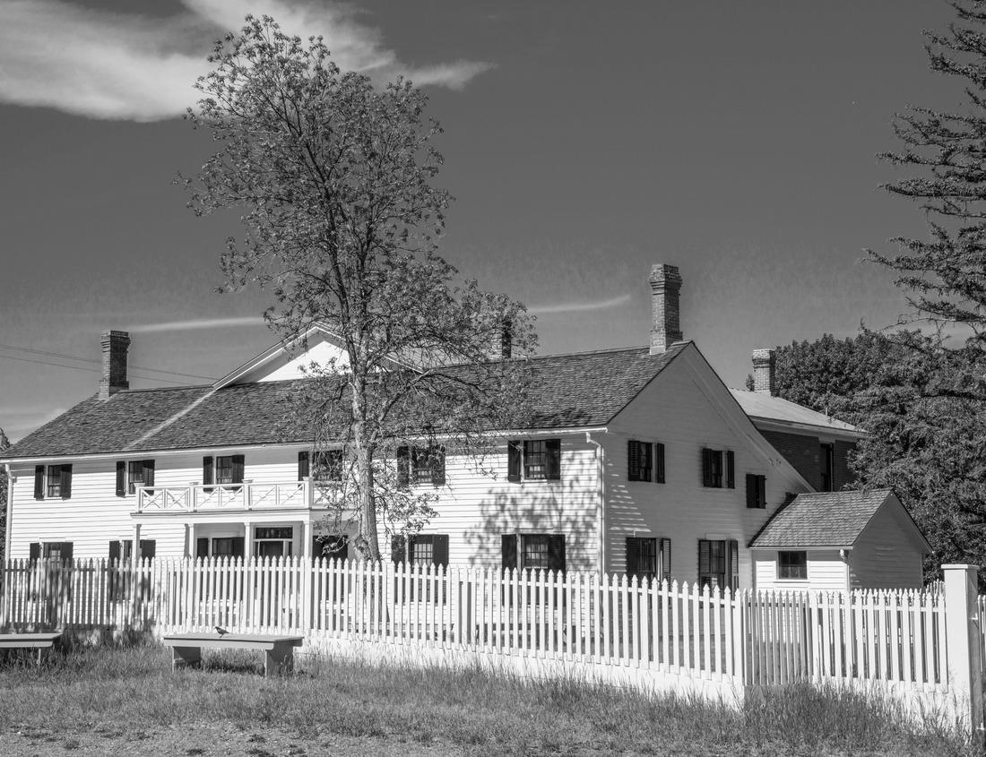 Noah Jigsaw Puzzle Indianapolis skyline. Panoramic image of Indianapolis skyline at sunset after thunderstorm in black white 1000 pieces