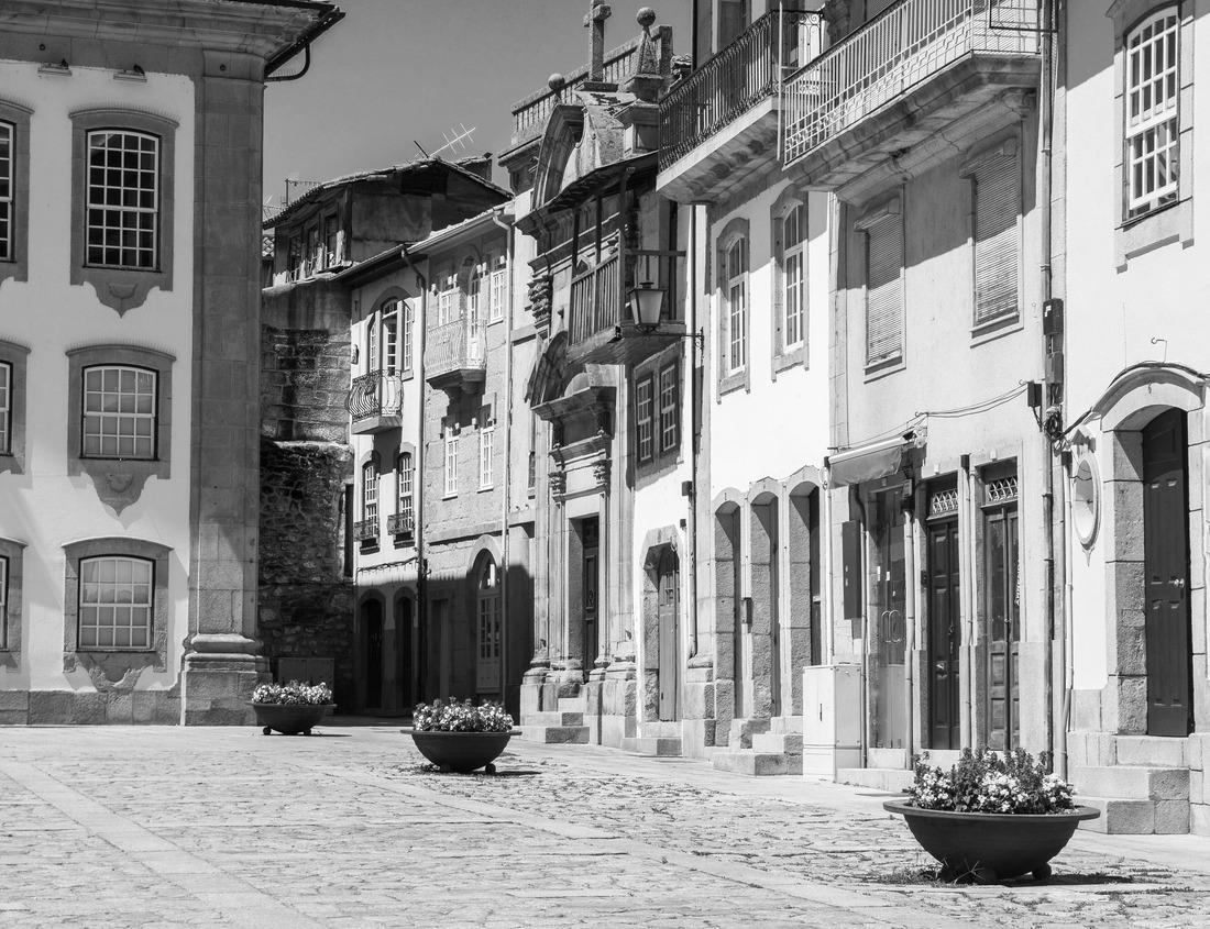 Noah Jigsaw Puzzle City of Atlanta. Panoramic image of the Atlanta skyline during sunrise in black white 1000 pieces