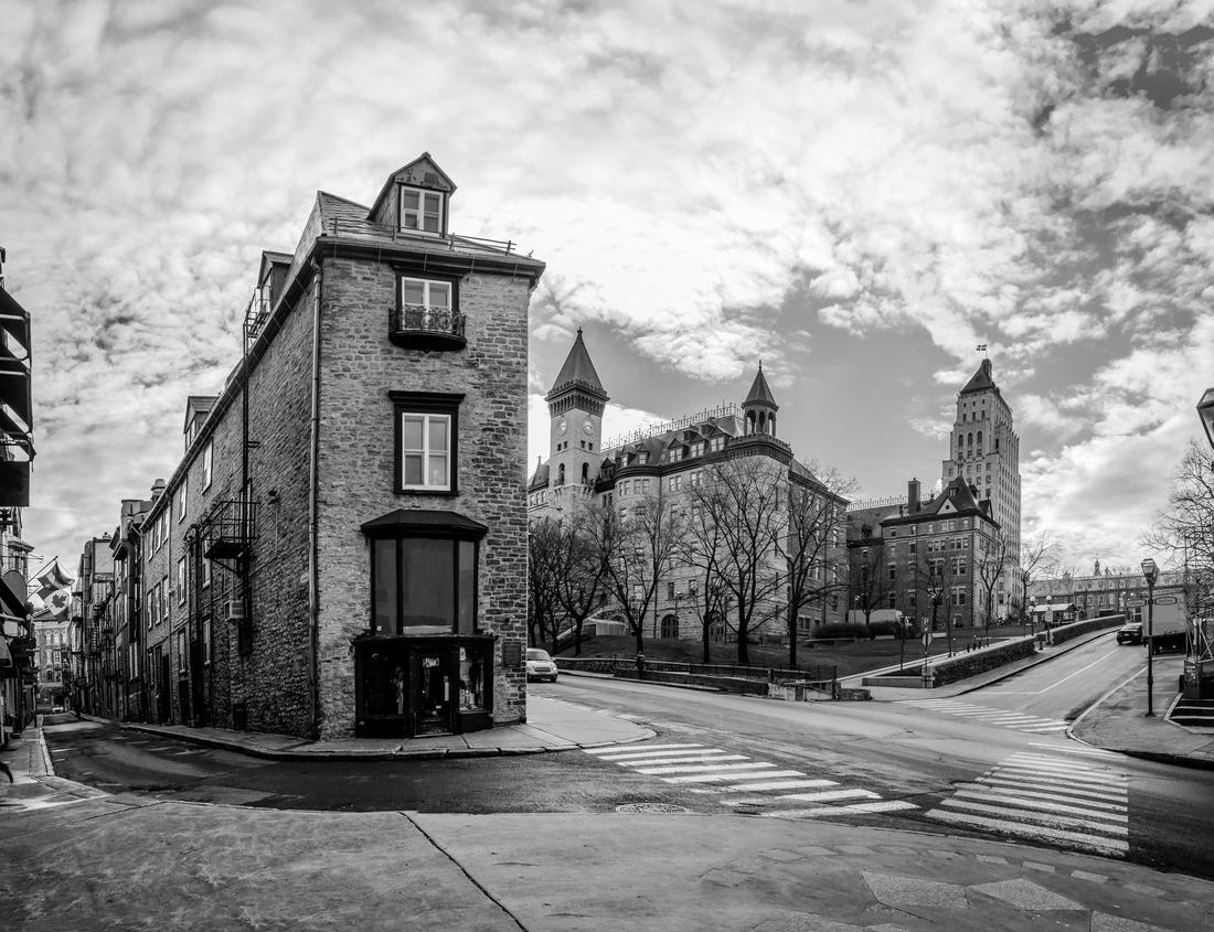 Yokohama and Mt. Fuji in Japan 1000pc PuzzleBlack and White