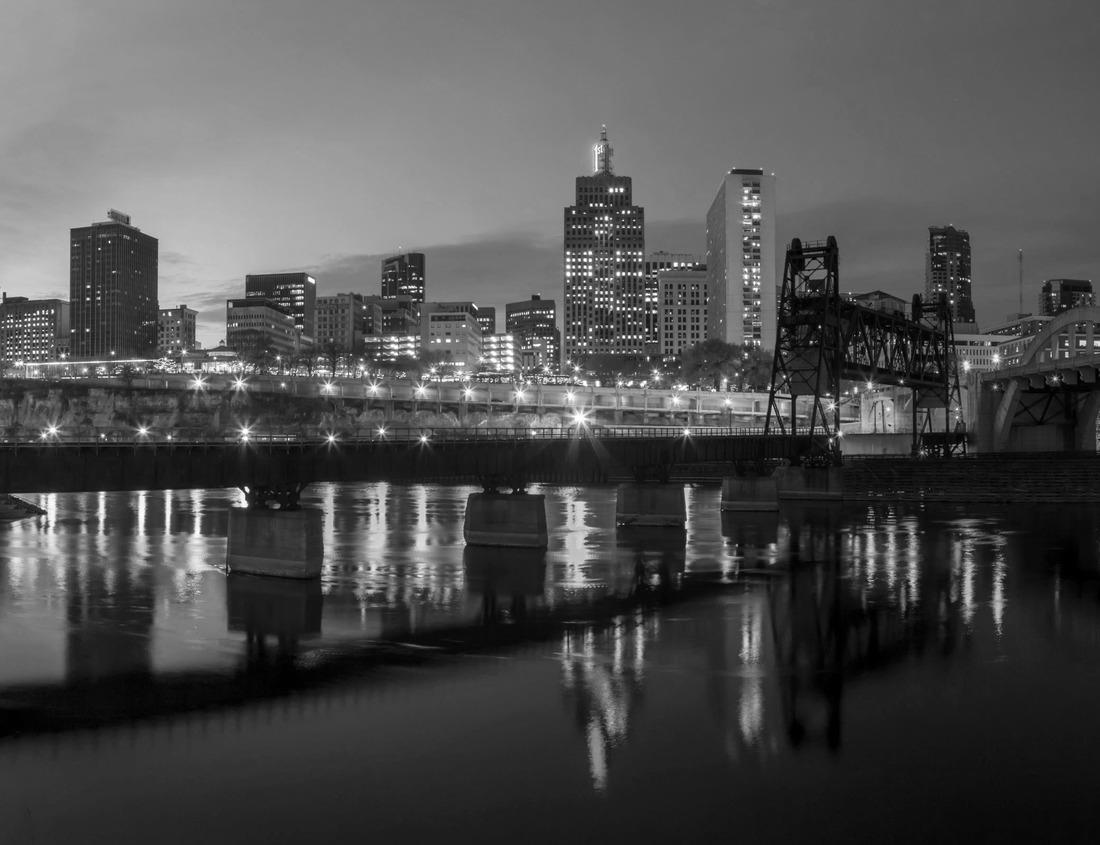 Noah Jigsaw Puzzle Bedford bridge across the Great Ouse in black white 1000 pieces
