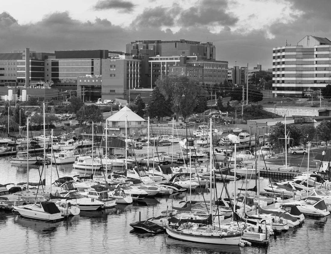 Noah Jigsaw Puzzle Aerial view of the medieval city of Utrecht, fourth city of the Netherlands in black white 1000 pieces