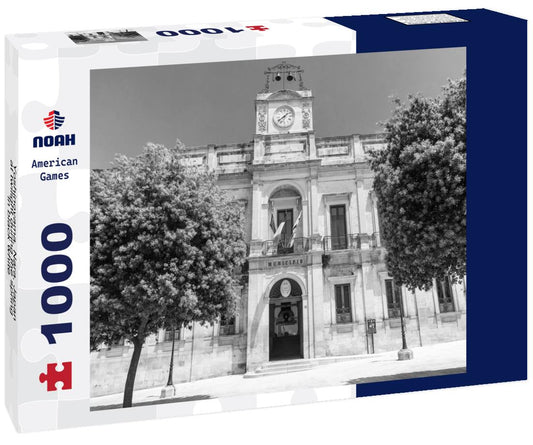 Noah Jigsaw Puzzle Yoshinoyama, Nara, Japan at twilight during the spring in black white 1000 pieces