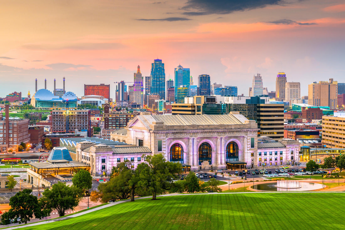 Noah Jigsaw Puzzle Kansas City, Missouri, USA downtown skyline with Union Station at dusk 2000 pieces