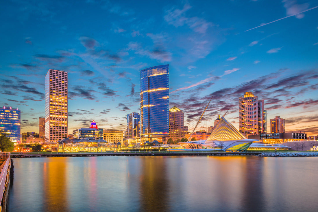 Noah Jigsaw Puzzle Milwaukee, Wisconsin, USA downtown city skyline on Lake Michigan at twilight 2000 pieces