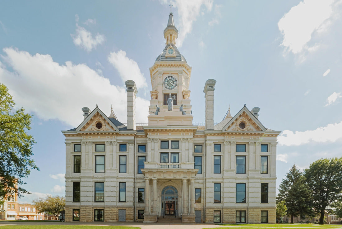 Noah Jigsaw Puzzle The beautiful Marshall County, Iowa courthouse 2000 pieces