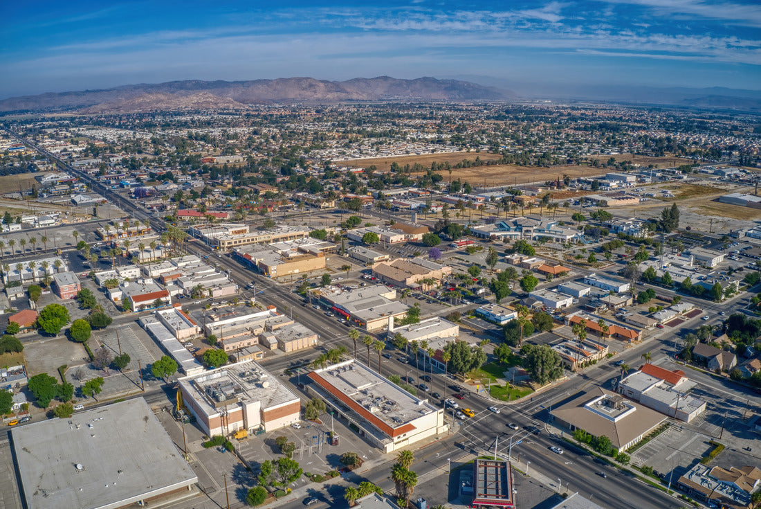 Noah Jigsaw Puzzle Town of Hemet, California 2000 pieces