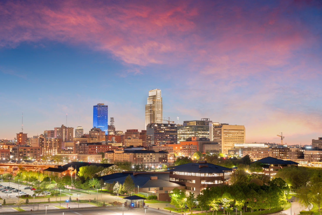 Noah Jigsaw Puzzle Omaha, Nebraska, USA downtown cityscape at dusk 2000 pieces