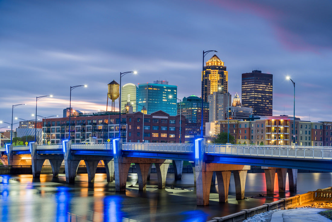 Noah Jigsaw Puzzle Des Moines, Iowa, USA downtown cityscape on the river at twilight 2000 pieces