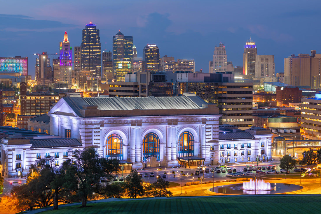 Noah Jigsaw Puzzle Kansas City, Missouri, USA downtown skyline with Union Station at dusk 2000 pieces