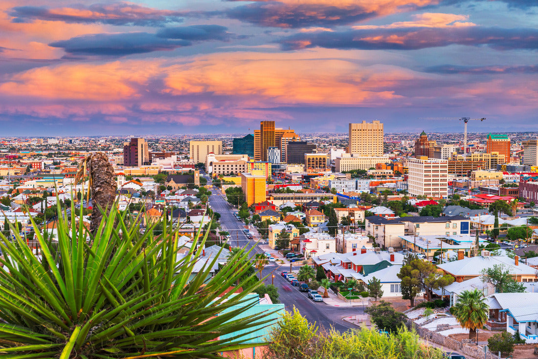 Noah Jigsaw Puzzle El Paso, Texas, USA downtown city skyline at dusk with Juarez, Mexico in the distance 2000 pieces