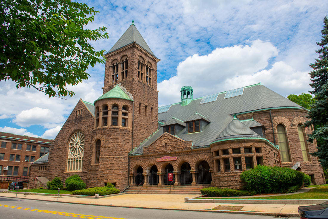Noah Jigsaw Puzzle First Baptist Church of Malden at 493 Main Street in historic city center of Malden, Massachusetts MA, USA 2000 pieces