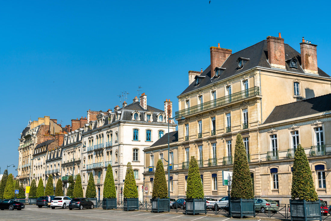 Typical french buildings in the city of Rennes 2000pc Puzzle