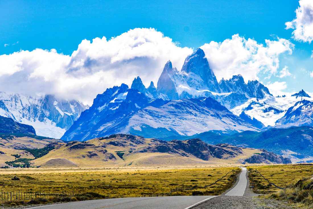 Scenic mountains Torres del Paine in Patagonia 2000pc Puzzle
