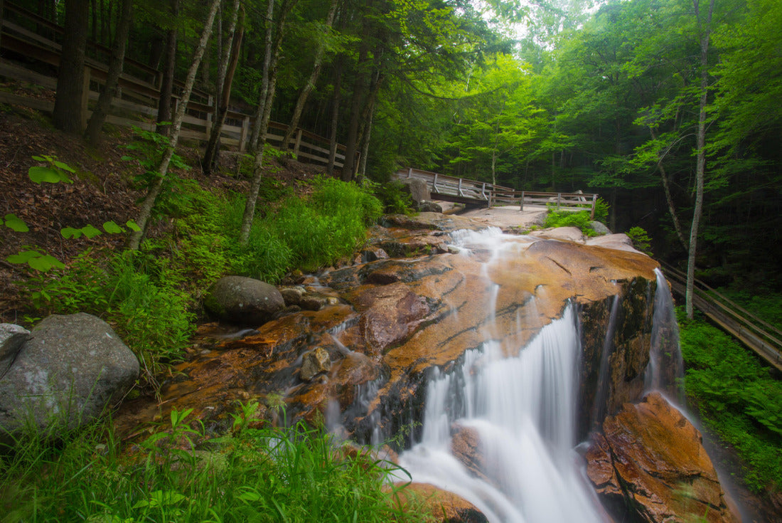 Waterfalls in White Mountains of New Hampshire 2000pc Puzzle