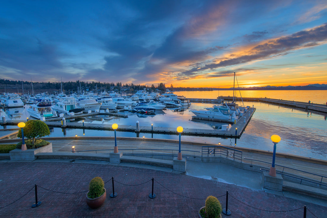 Sunset over Yarrow Bay in Kirkland Washington 2000pc Puzzle