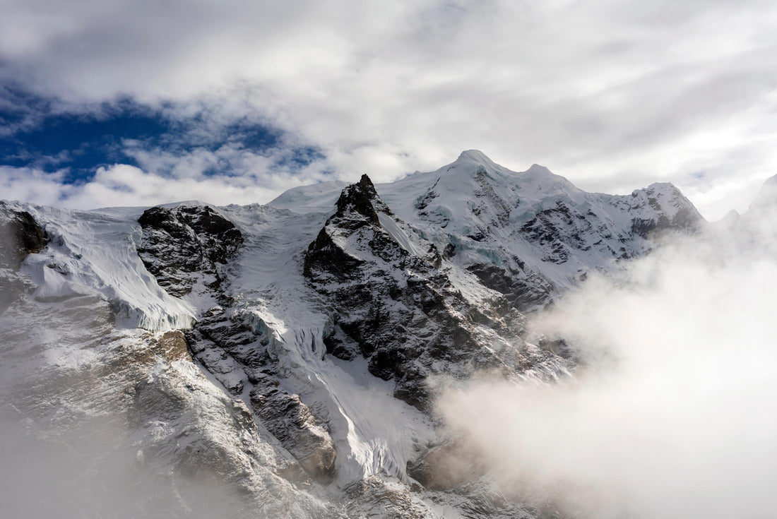 Mera Peak, the highest trekking peak in Nepal 2000pc Puzzle