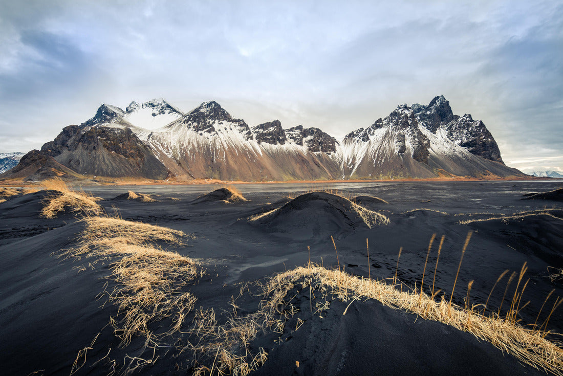 amazing wild landscape at stokksnes, iceland 2000pc Puzzle