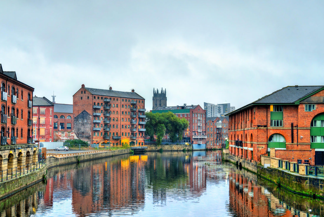 Leeds with the Aire River in England 2000pc Puzzle