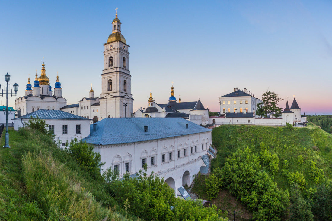 Noah Jigsaw Puzzle Buildings of the Kremlin in Tobolsk, Russia 2000 pieces