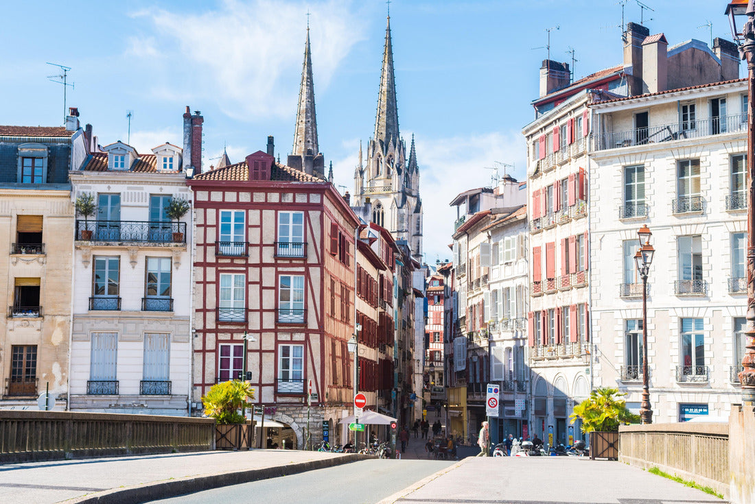 Bayonne old town, France 2000pc Puzzle