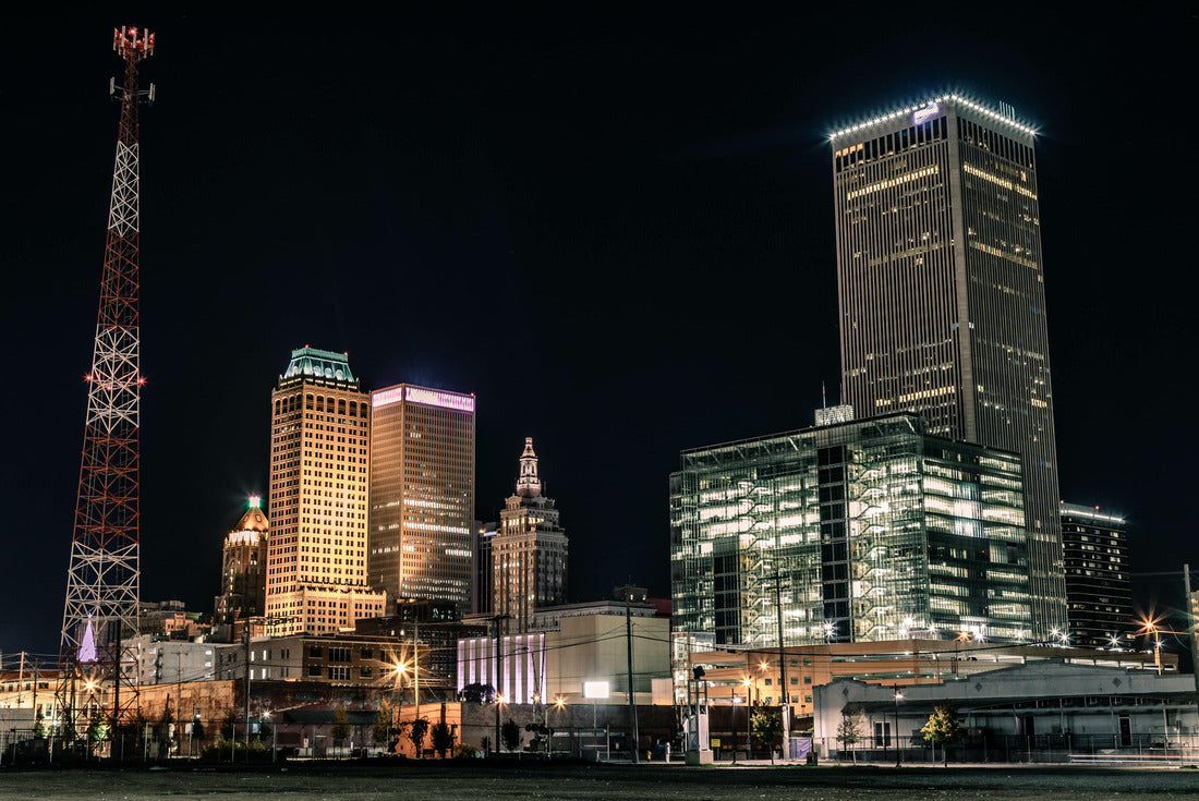 Night Skyline of Downtown Tulsa, Oklahoma 2000pc Puzzle