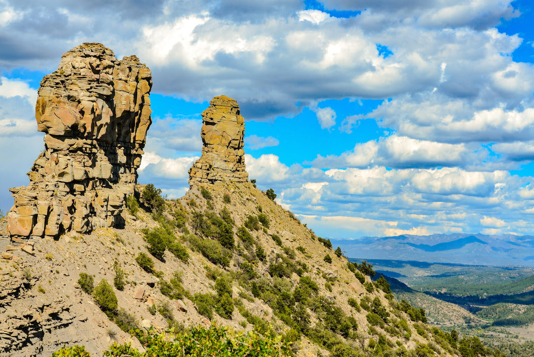 Chimney Rock National Monument - Colorado 2000pc Puzzle